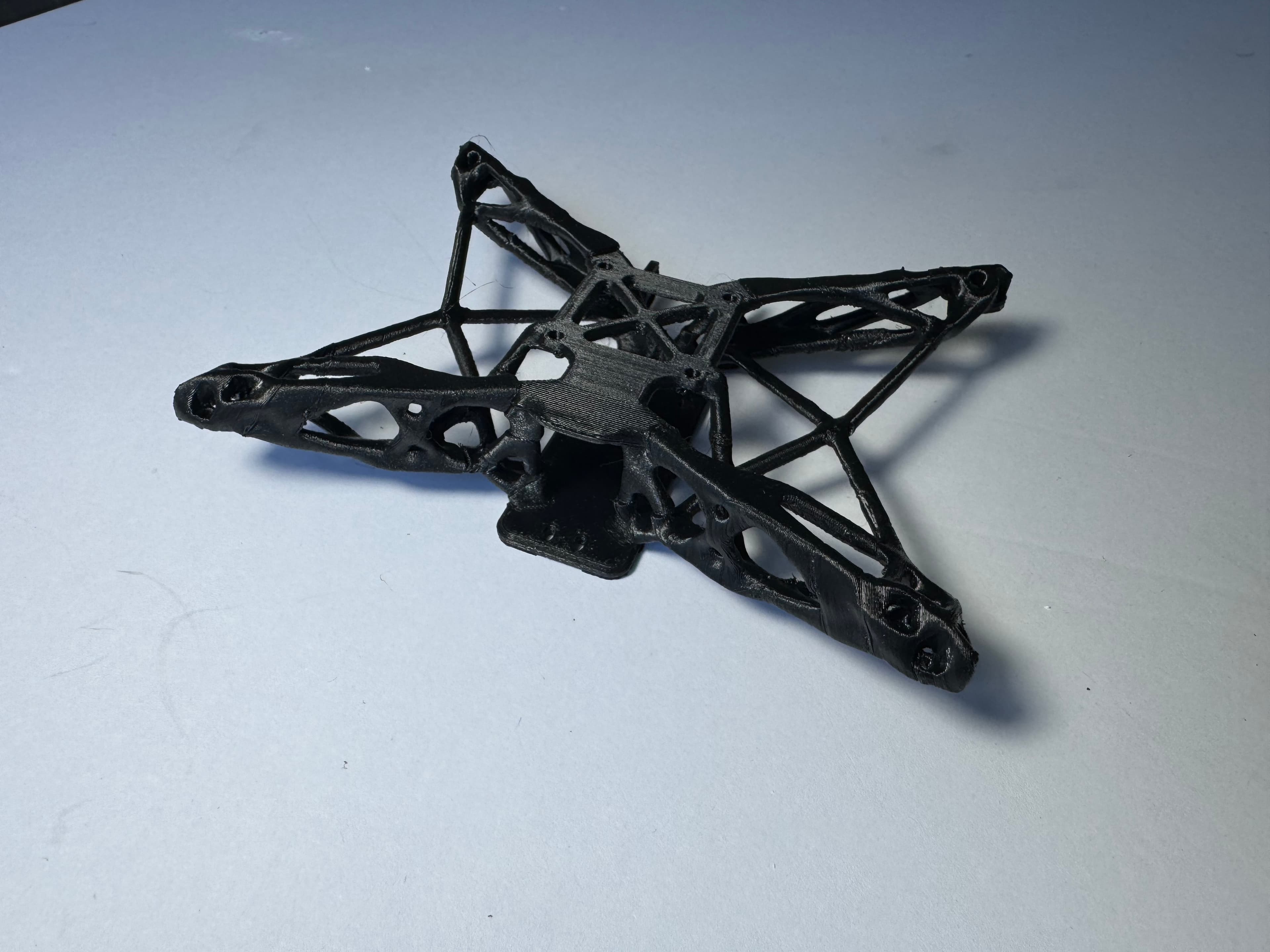 A lightweight drone frame 5-axis printed without supports